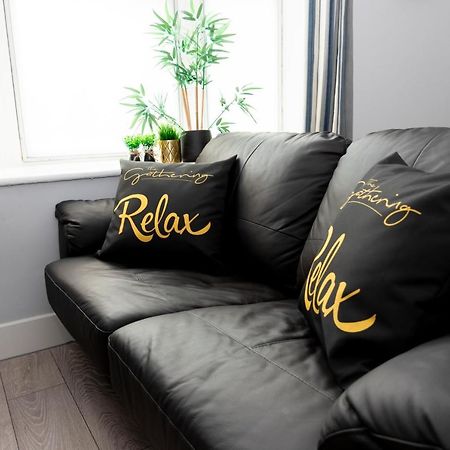 Wrexham Central Stay - Apartment Six Esterno foto